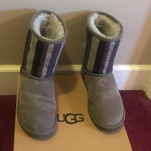 Grey Ugg boots official